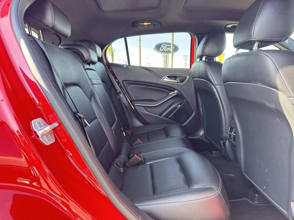 Used 2018 Mercedes-Benz GLA 250 image 28