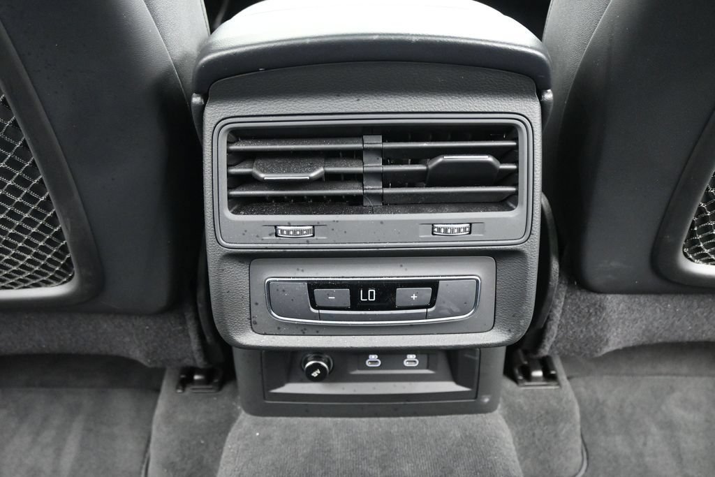 Used 2024 Audi Q7 2.0T Premium AWD/4WD image 20