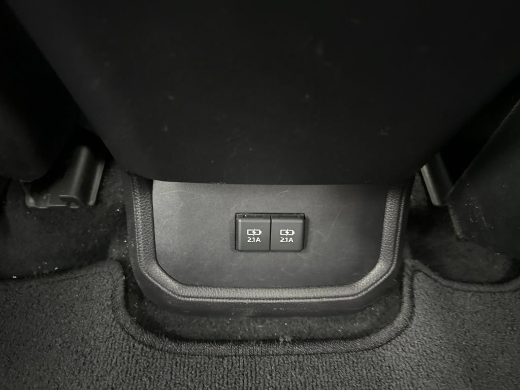 Used 2021 Toyota Highlander XSE AWD/4WD image 36