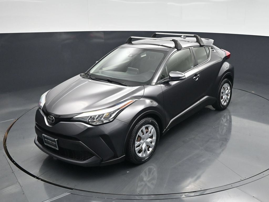 Used 2020 Toyota C-HR LE FWD image 30
