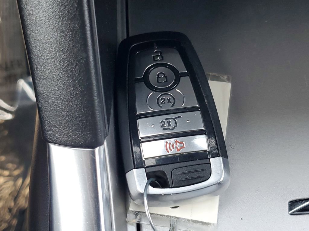 Certified 2022 Ford Explorer XLT w/ Equipment Group 202A image 20