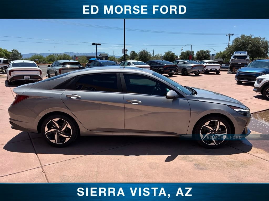 Used 2023 Hyundai Elantra Limited FWD image 10
