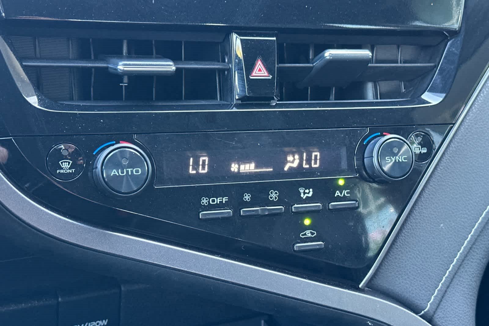 Used 2023 Toyota Camry SE image 20