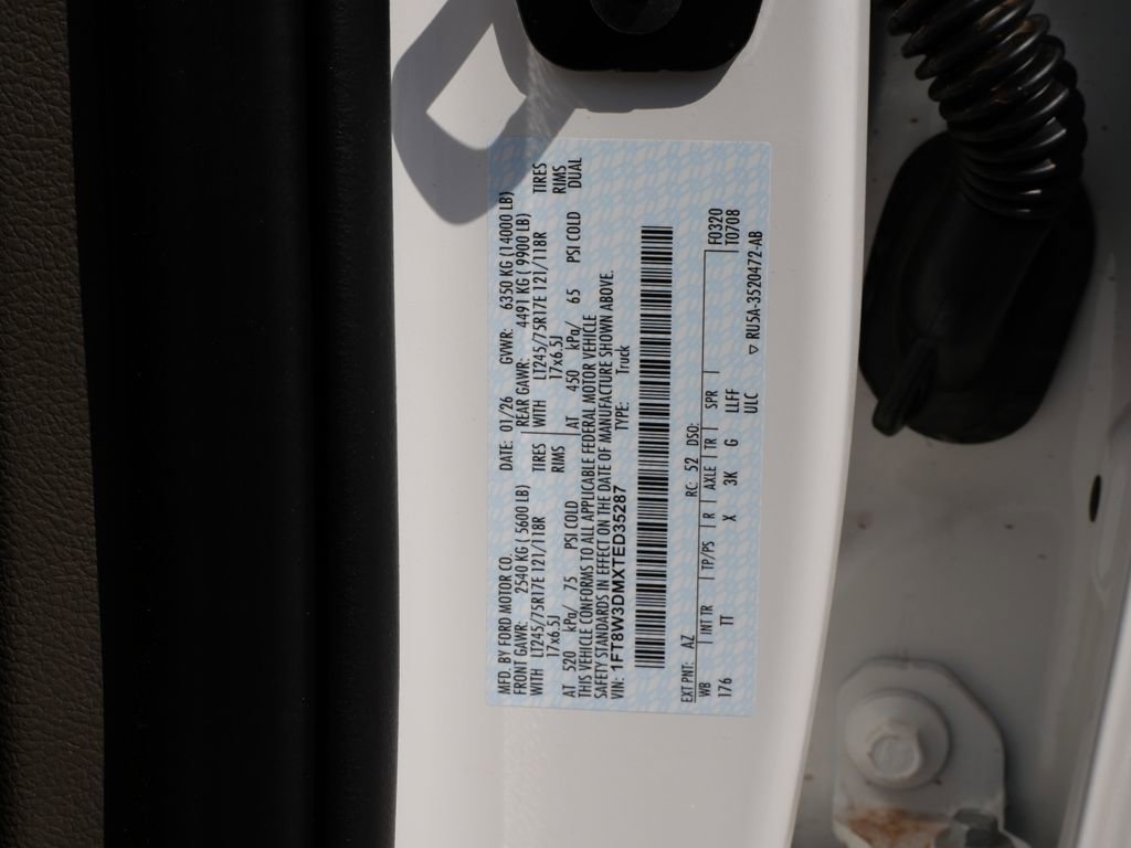 Certified 2026 Ford F350 Platinum w/ Platinum Plus Package image 30