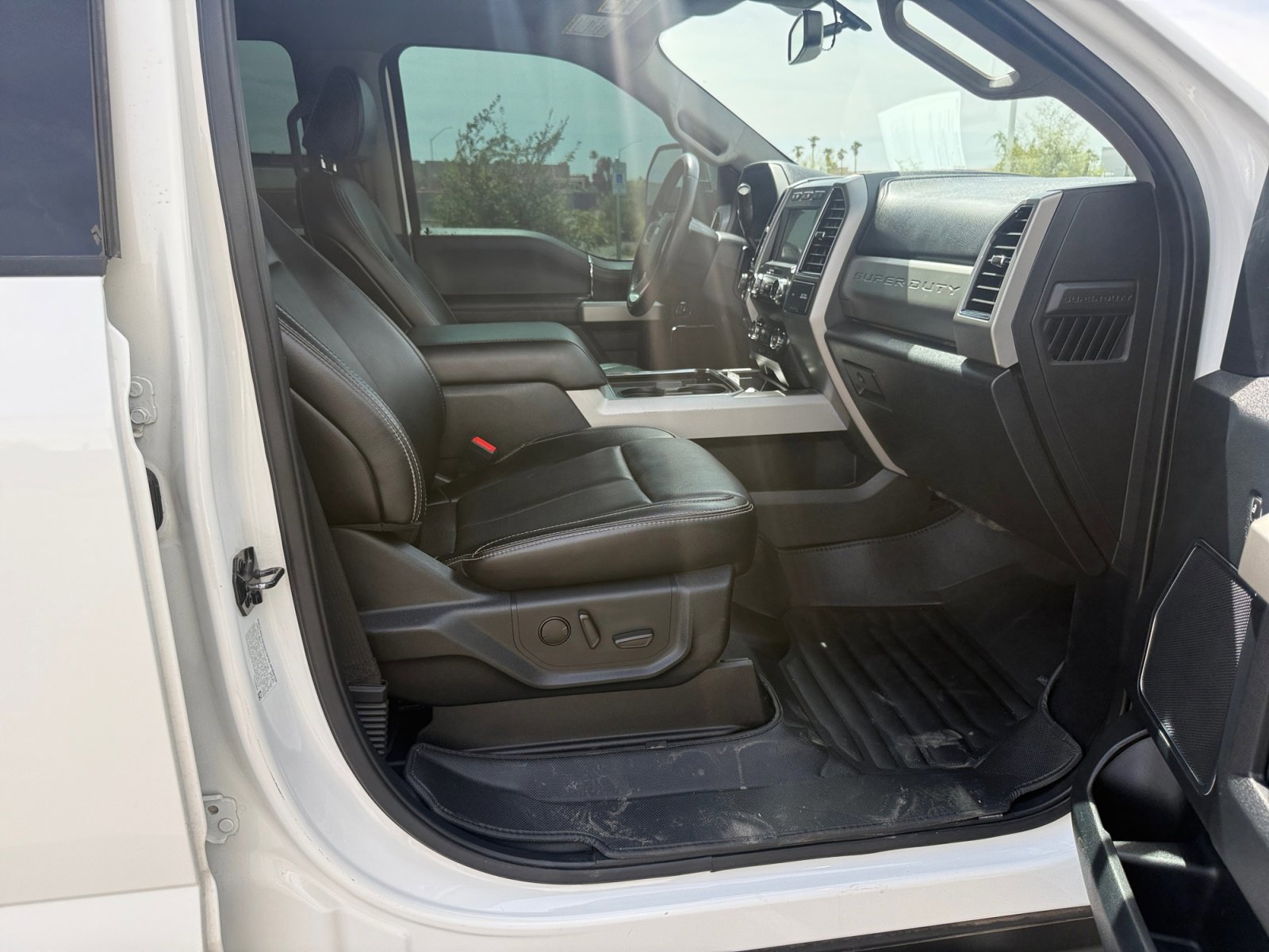 Certified 2021 Ford F450 Lariat w/ Lariat Ultimate Package image 30