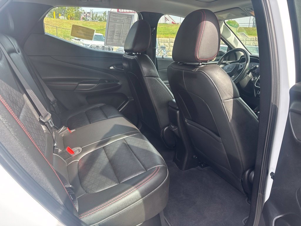 Used 2023 Chevrolet Bolt EUV Premier w/ Sun & Sound Package FWD image 12
