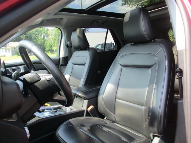 Certified 2021 Ford Explorer XLT w/ Equipment Group 202A AWD/4WD image 24