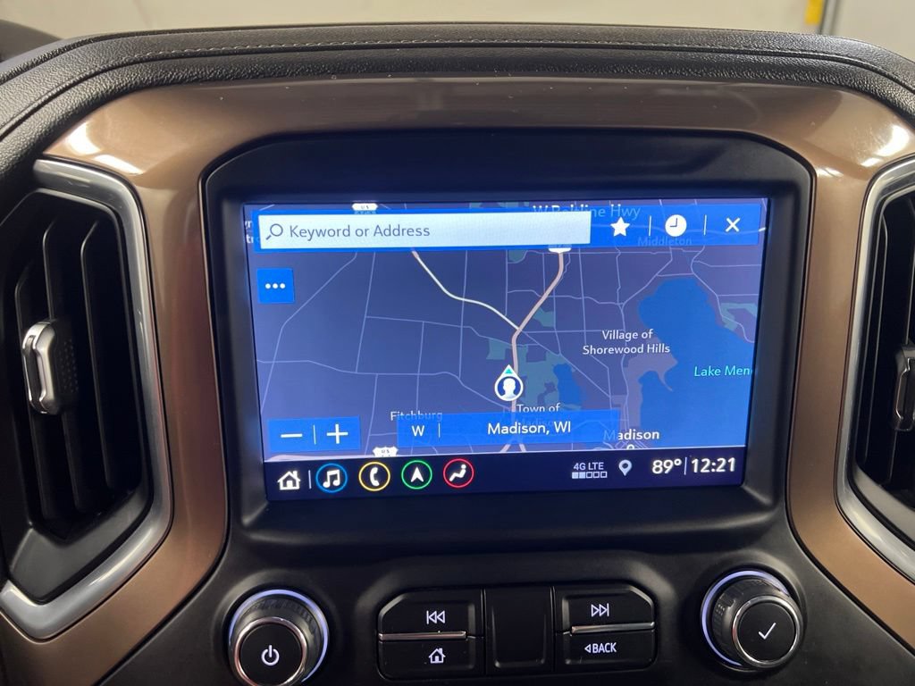 Used 2019 Chevrolet Silverado 1500 High Country w/ Technology Package AWD/4WD image 11