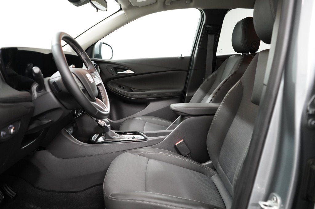 Used 2024 Buick Encore GX Preferred w/ Comfort Package AWD/4WD image 13