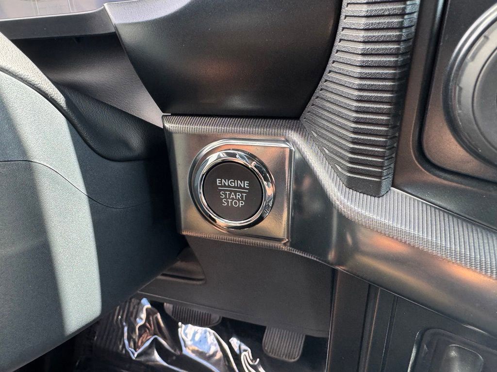 Certified 2025 Ford F150 Raptor AWD/4WD image 18