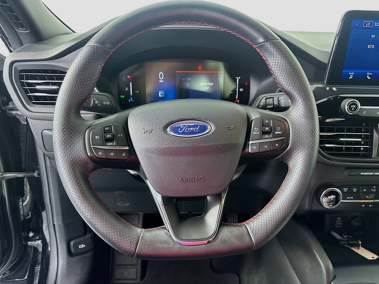 Certified 2025 Ford Escape ST-Line AWD/4WD image 11