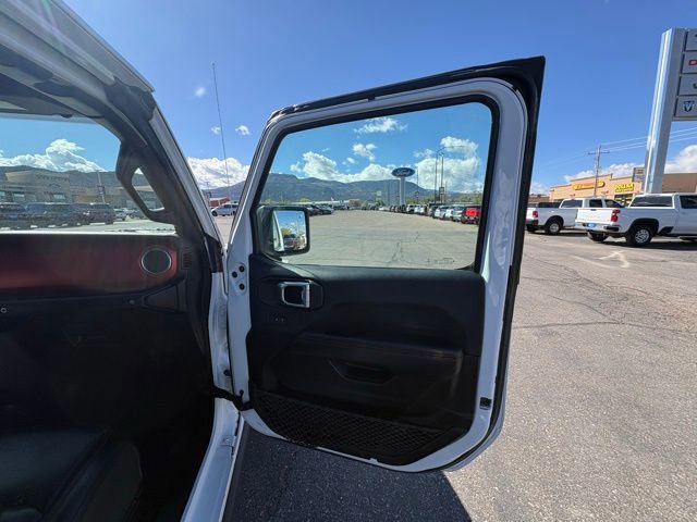 Used 2022 Jeep Gladiator Rubicon w/ Safety Group image 21