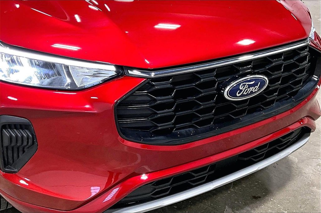 Certified 2023 Ford Escape ST-Line w/ Tech Pack #1 image 30
