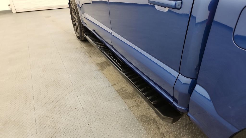 Certified 2022 Ford F150 Lariat w/ Equipment Group 502A High image 28