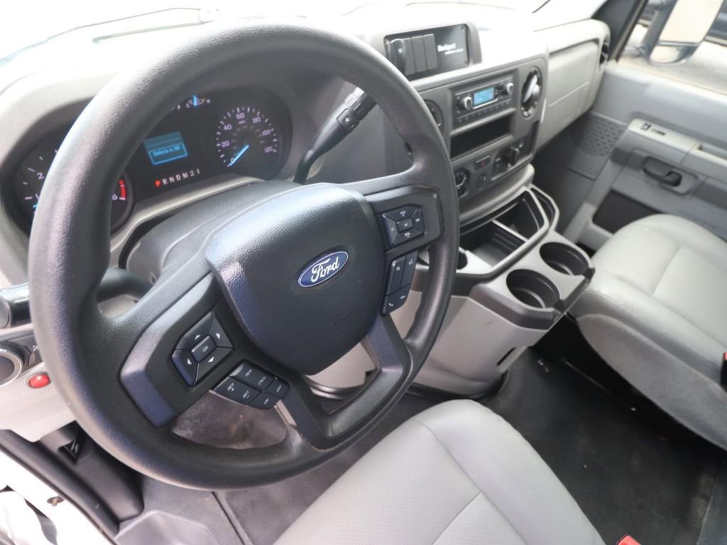 Certified 2022 Ford E-350 and Econoline 350 Super Duty w/ Power Windows & Locks Group RWD image 15