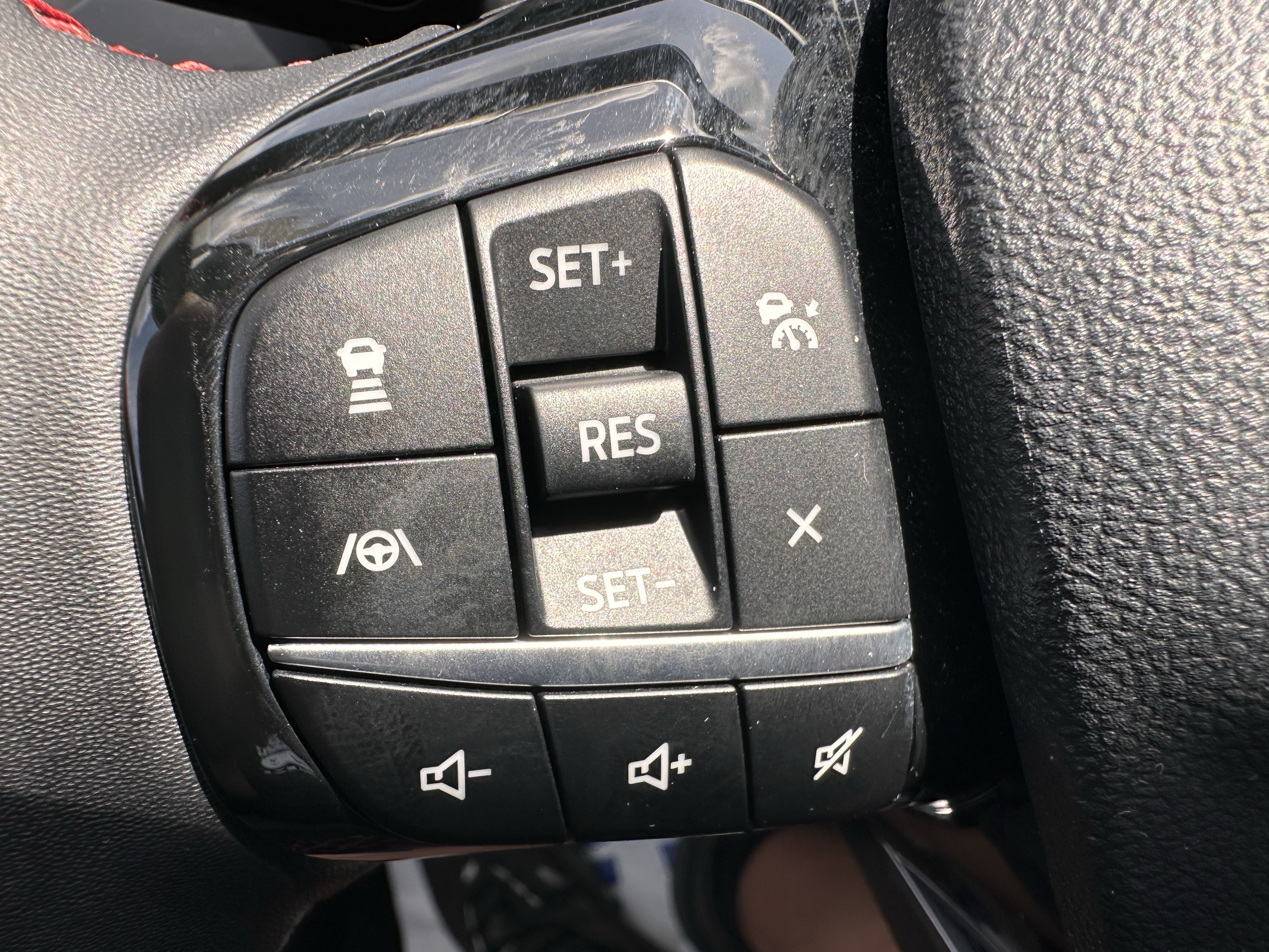 Certified 2022 Ford Escape SEL w/ SEL Stealth AWD Package image 21