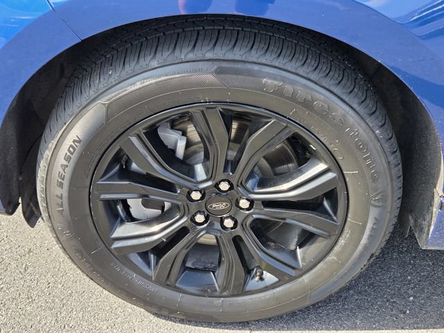 Certified 2024 Ford Edge SE w/ Black Appearance Package AWD/4WD image 16
