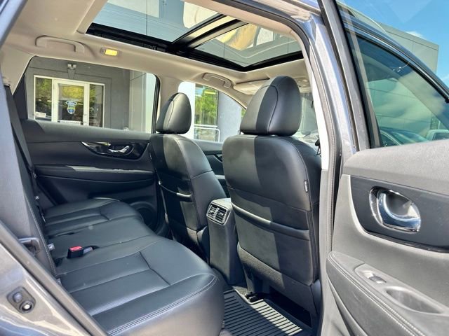 Used 2020 Nissan Rogue SL w/ Premium Package AWD/4WD image 42