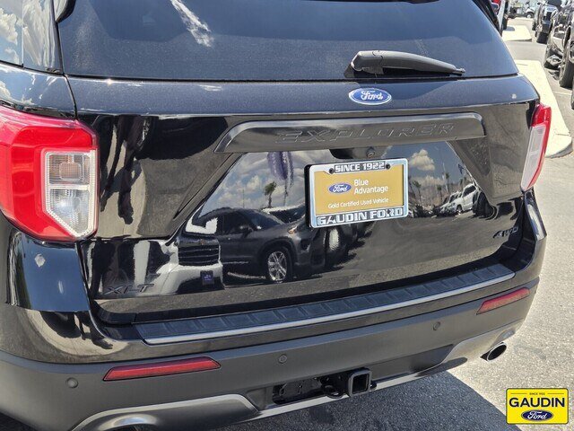 Certified 2023 Ford Explorer XLT w/ Equipment Group 202A AWD/4WD image 6