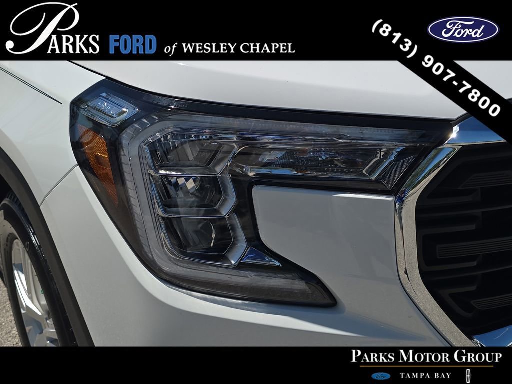 Used 2022 GMC Terrain SLE w/ Driver Convenience Package FWD image 6