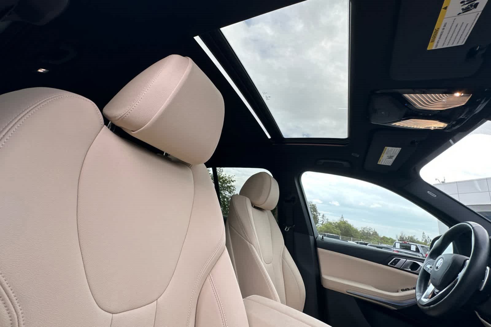 Used 2021 BMW X5 xDrive45e w/ Convenience Package image 18