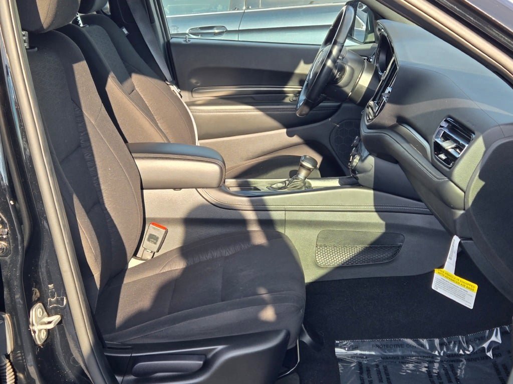 Used 2023 Dodge Durango SXT Launch Edition image 5