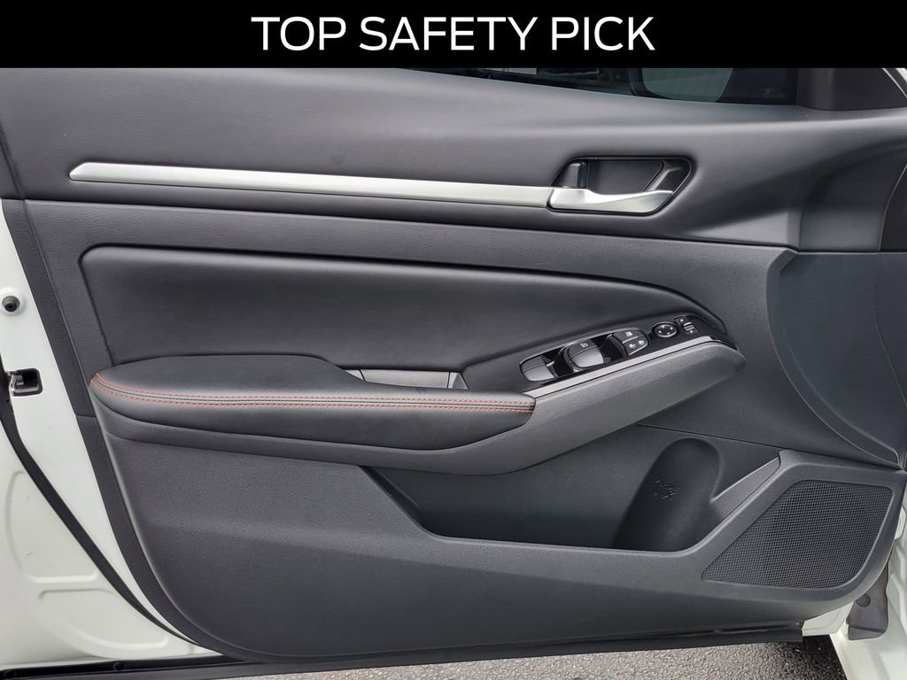 Used 2024 Nissan Altima 2.5 SR image 17