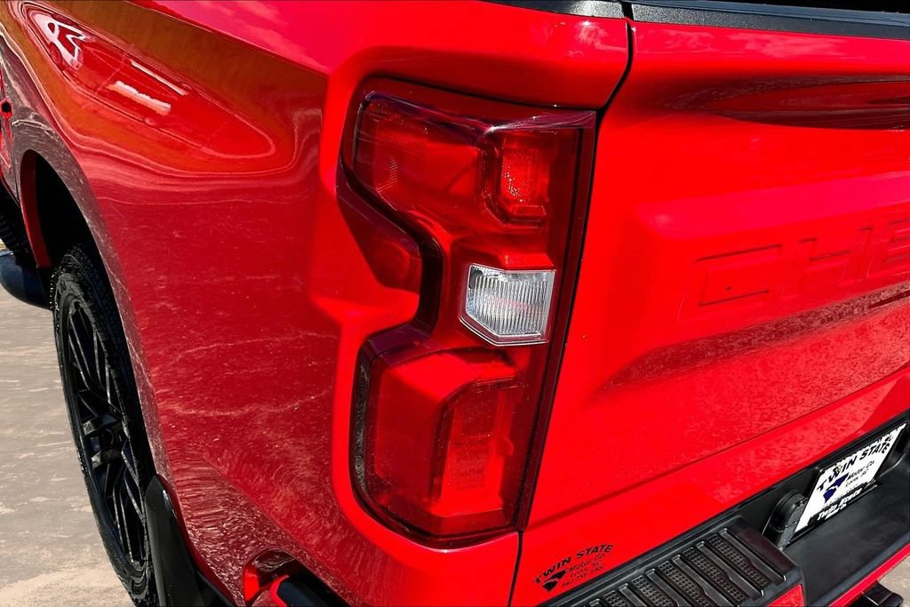 Used 2021 Chevrolet Silverado 1500 RST w/ Convenience Package II AWD/4WD image 26