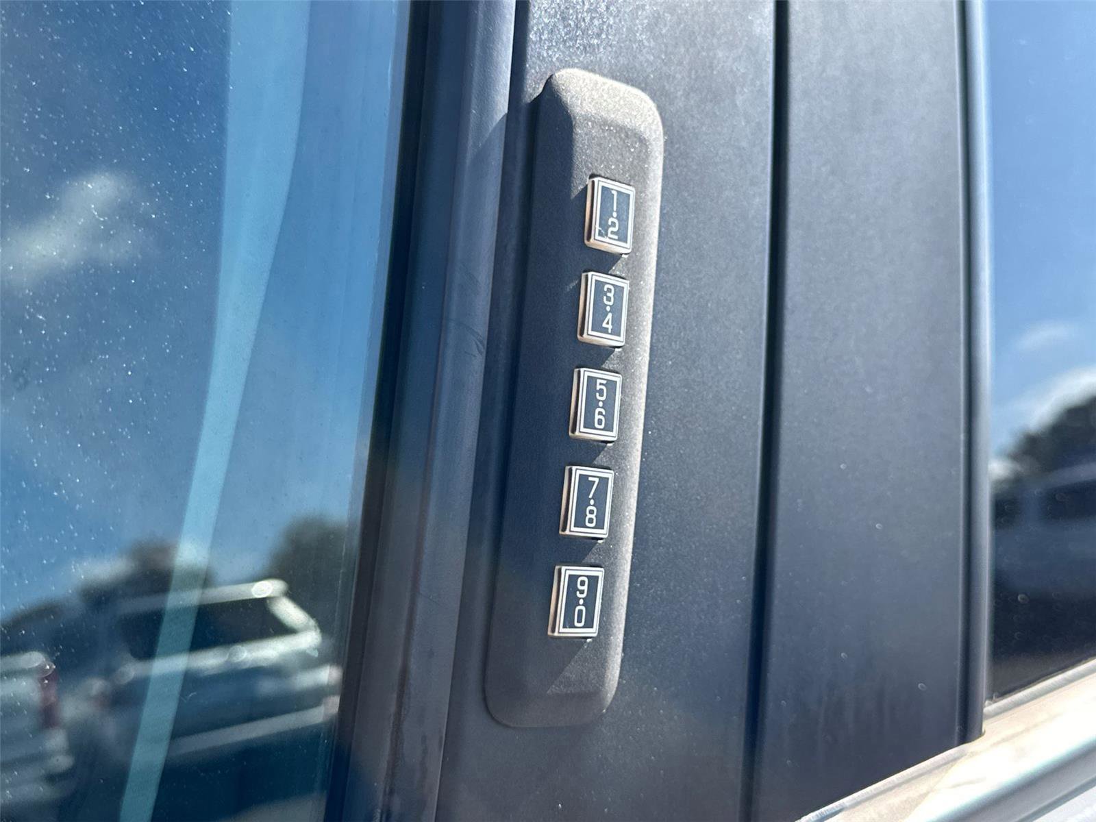 Certified 2022 Ford Maverick Lariat w/ Lariat Luxury Package image 26