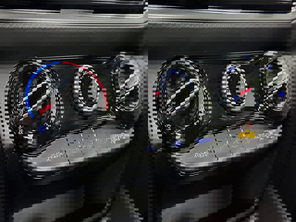 Used 2023 Hyundai Kona SEL image 17