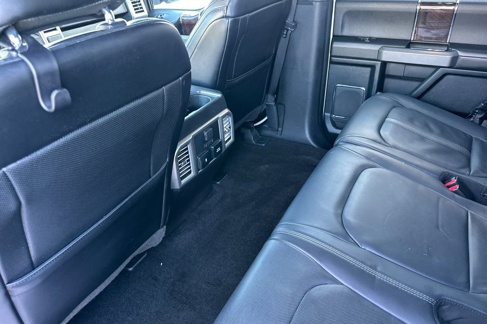 Certified 2017 Ford F150 Platinum w/ Equipment Group 701A Luxury image 12