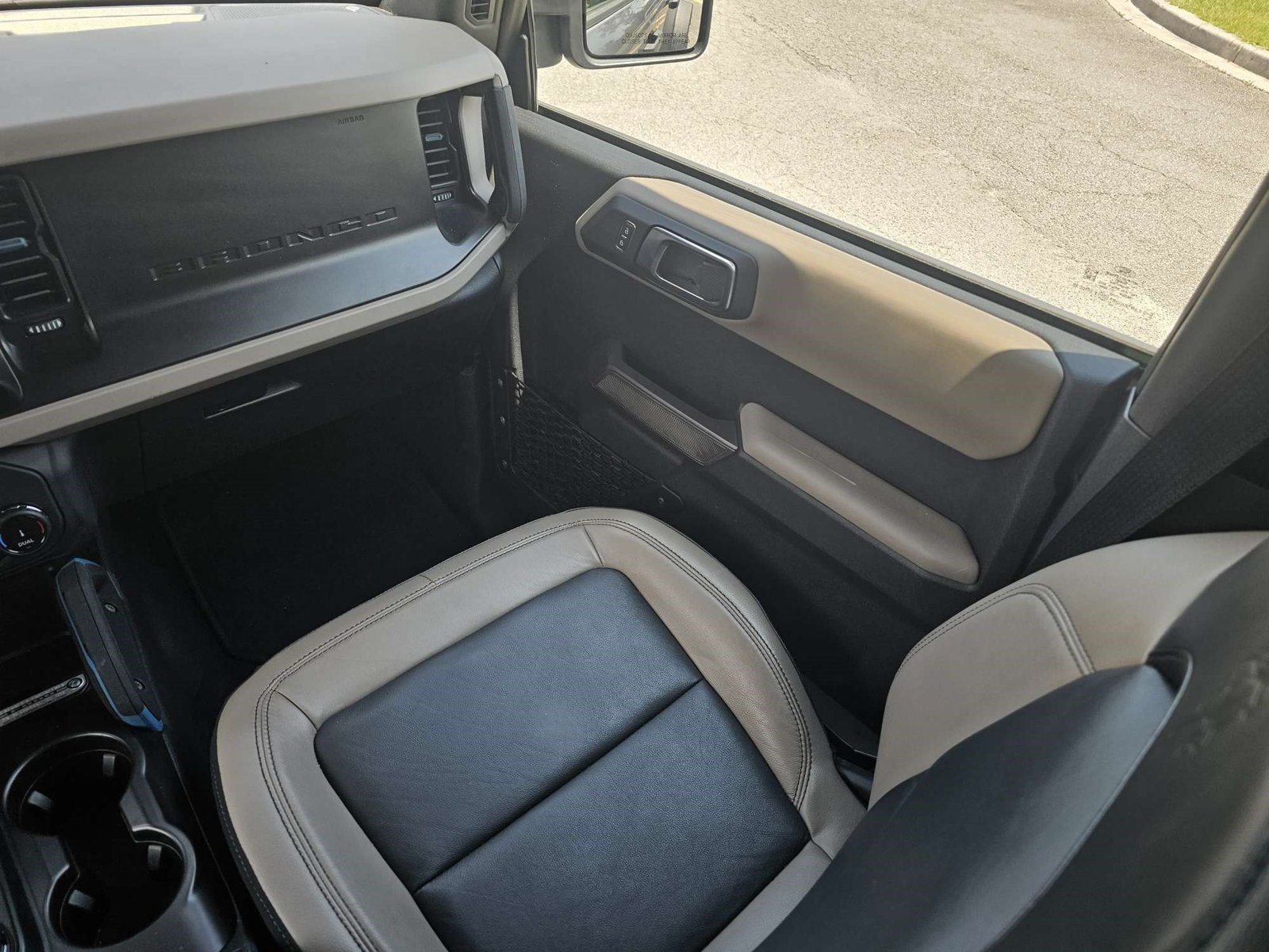 Certified 2022 Ford Bronco Wildtrak AWD/4WD image 16