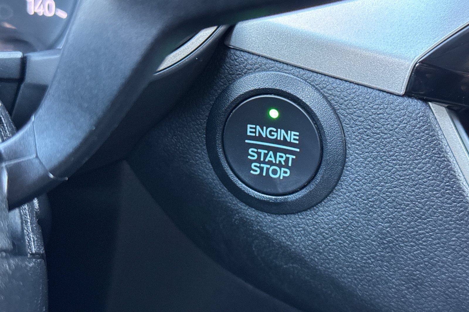 Certified 2022 Ford Escape SE FWD image 23
