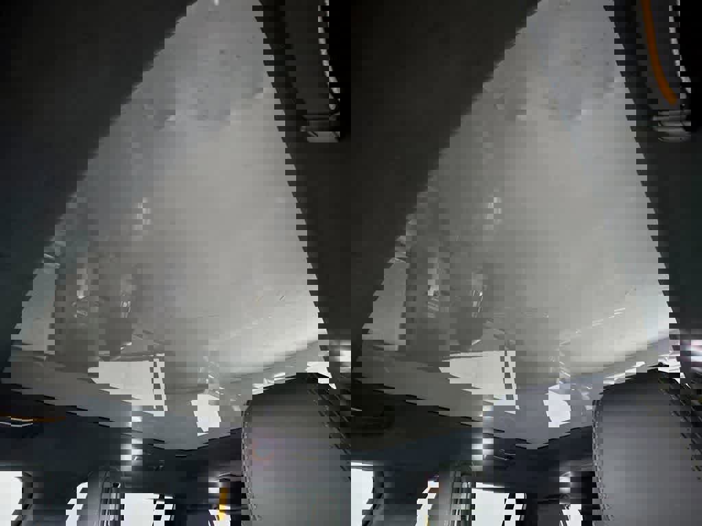 Used 2025 Rivian R1S Adventure AWD/4WD image 29