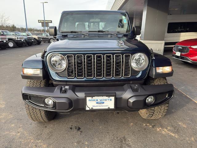 Used 2025 Jeep Gladiator Sport image 5