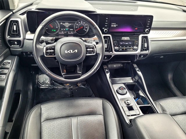 Used 2023 Kia Sorento EX image 9