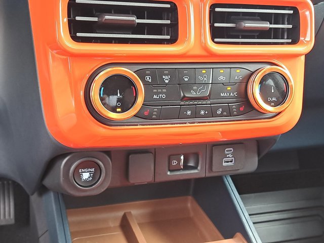 Certified 2023 Ford Maverick Lariat w/ Lariat Luxury Package image 32