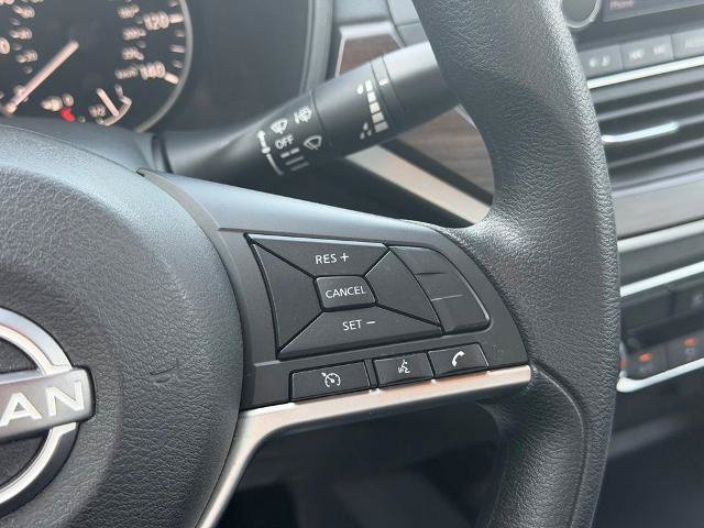 Used 2024 Nissan Altima 2.5 SV AWD/4WD image 17