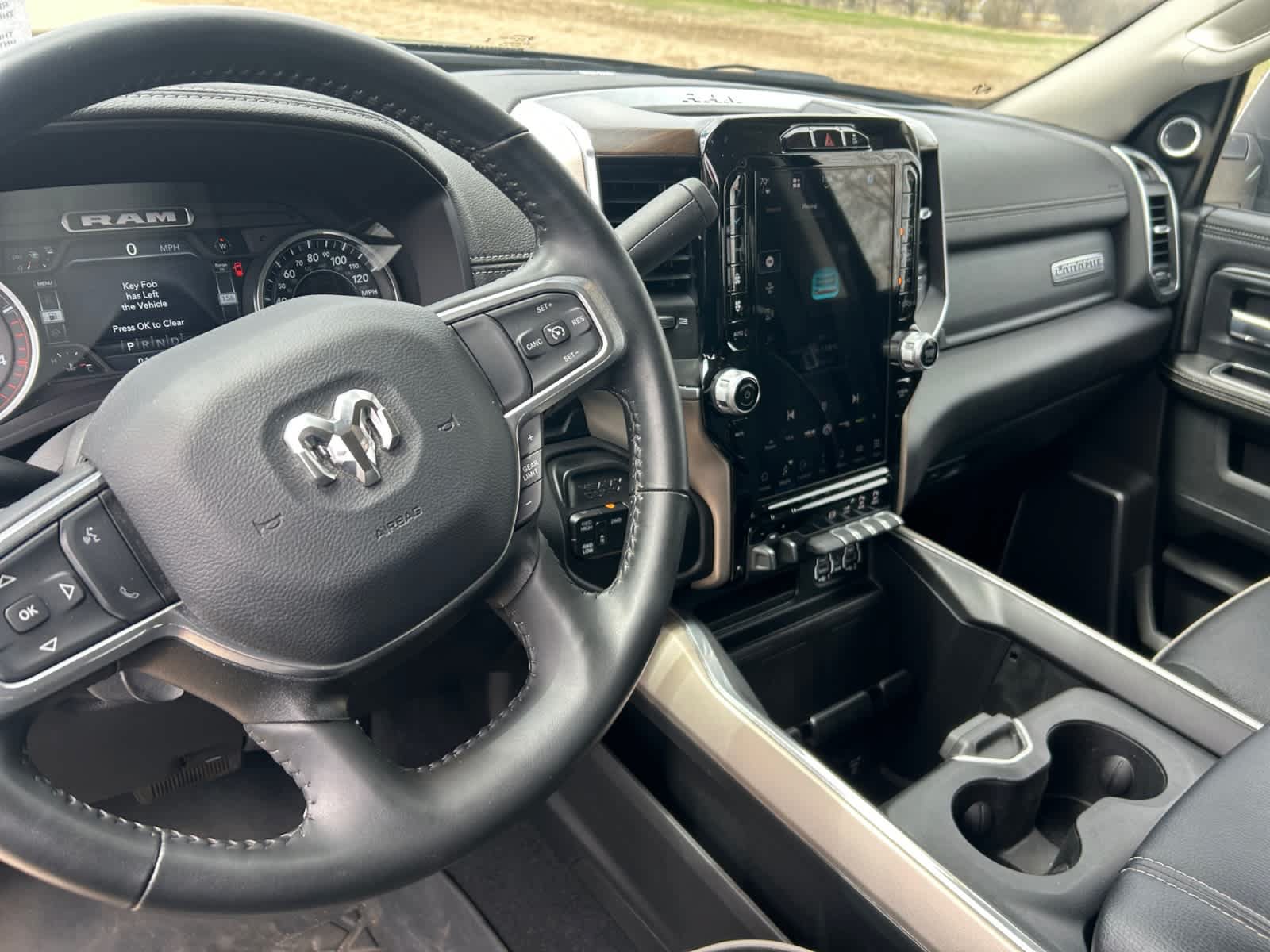 Used 2024 RAM 2500 Laramie AWD/4WD image 11
