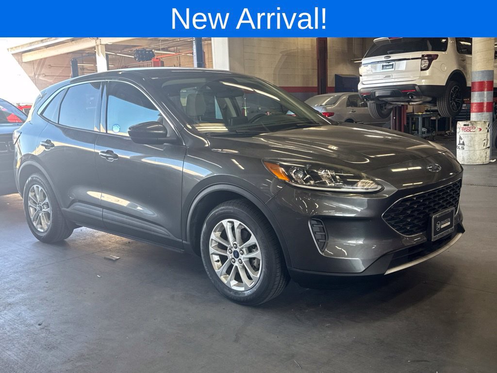 Certified 2020 Ford Escape SE