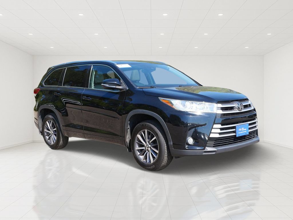 Used 2018 Toyota Highlander XLE