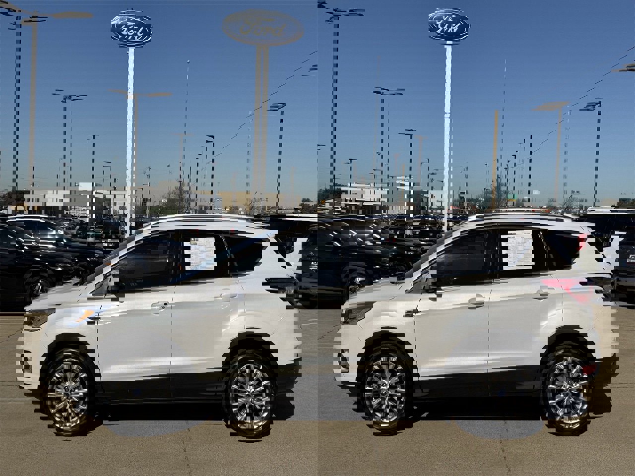 Certified 2018 Ford Escape Titanium image 3