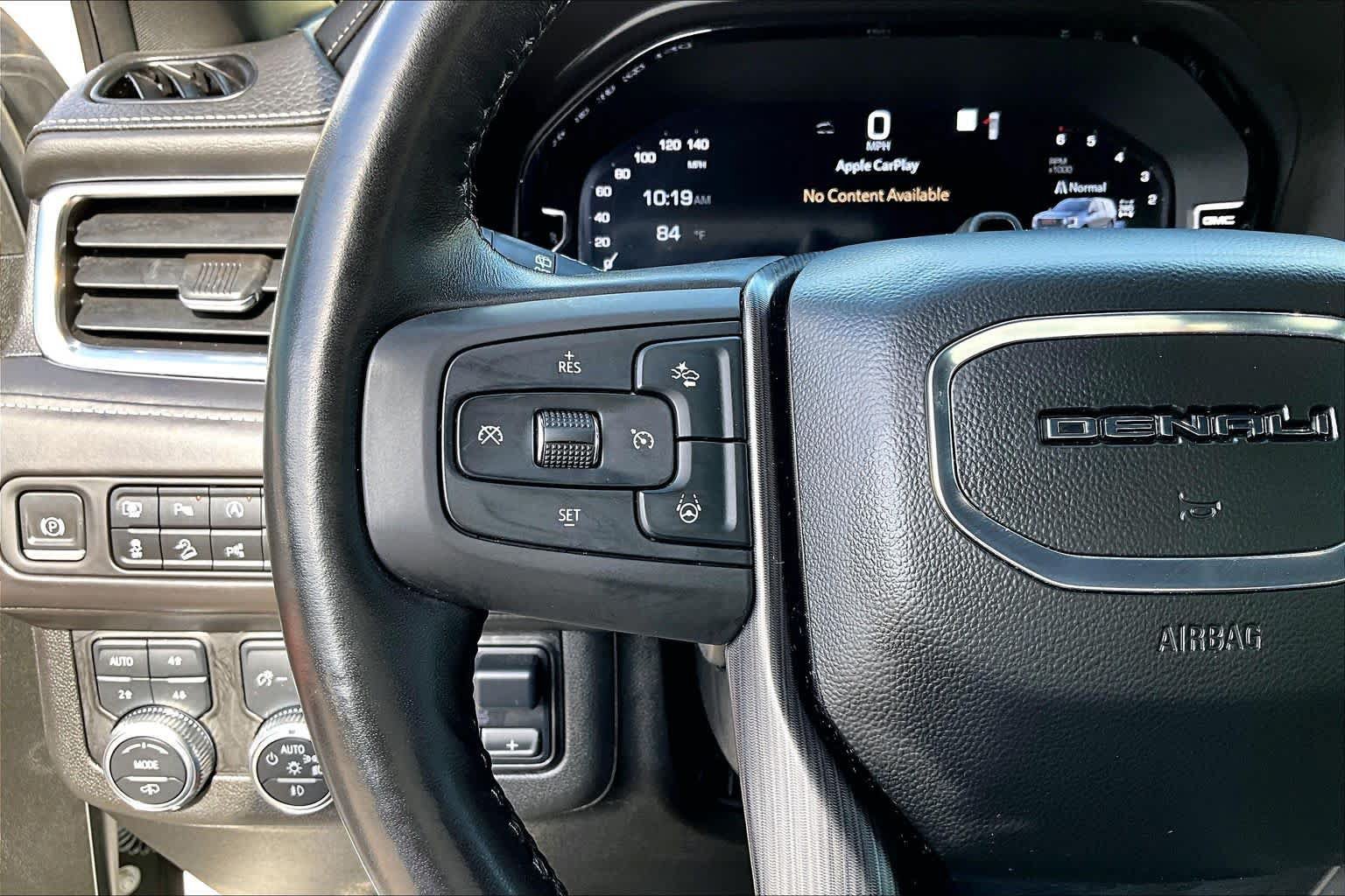 Used 2023 GMC Yukon Denali Ultimate AWD/4WD image 24