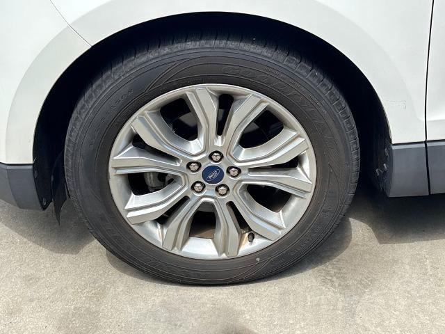 Certified 2020 Ford Edge Titanium FWD image 11
