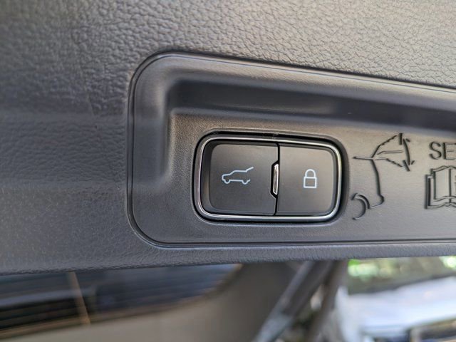 Certified 2025 Ford Explorer ST-Line w/ Premium Package image 22