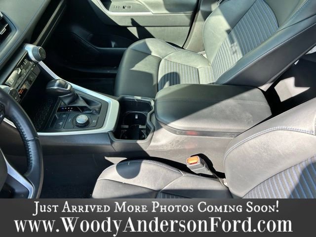 Used 2022 Toyota RAV4 XSE AWD/4WD image 14
