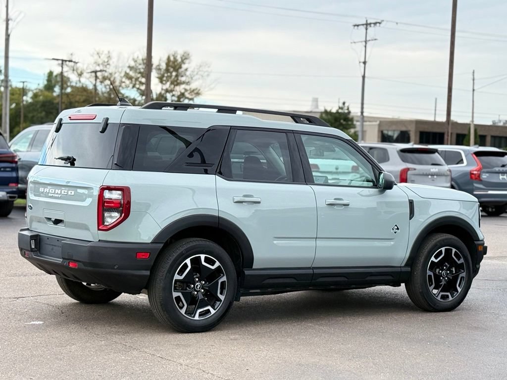 Certified 2023 Ford Bronco Sport Outer Banks w/ Tech Package AWD/4WD image 31