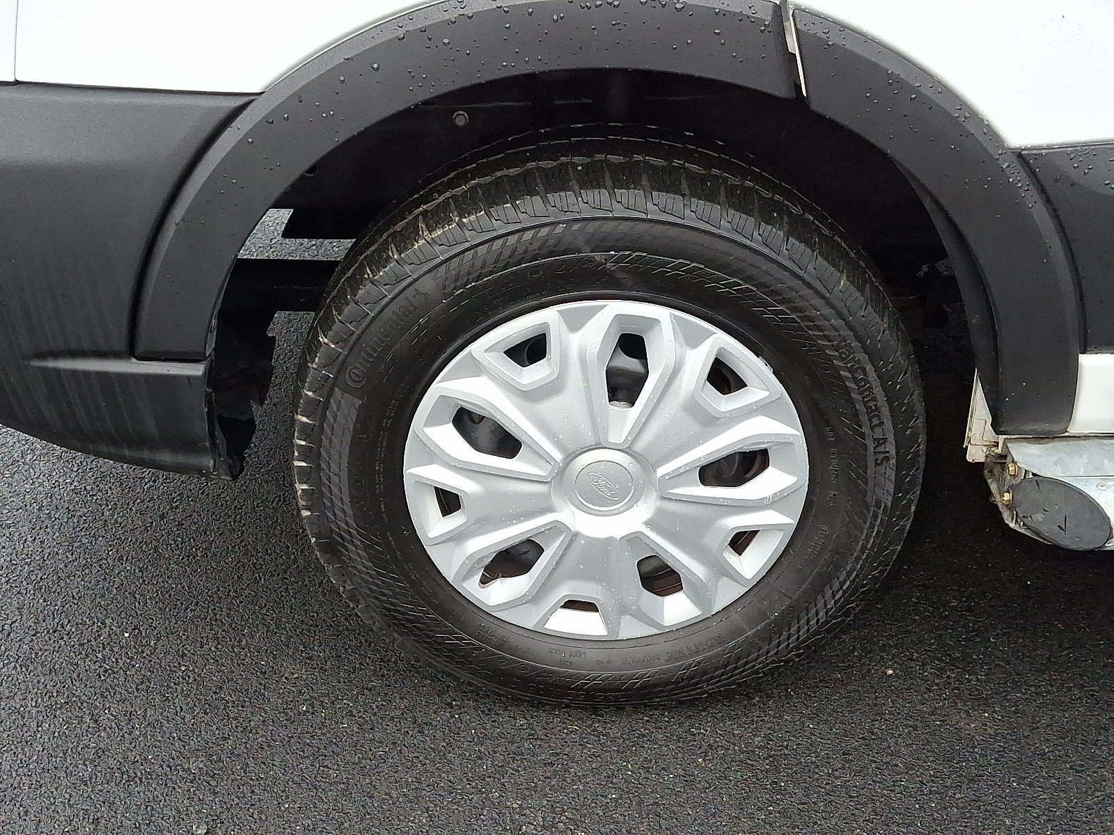 Certified 2024 Ford Transit 250 Low Roof w/ Exterior Upgrade Package image 9