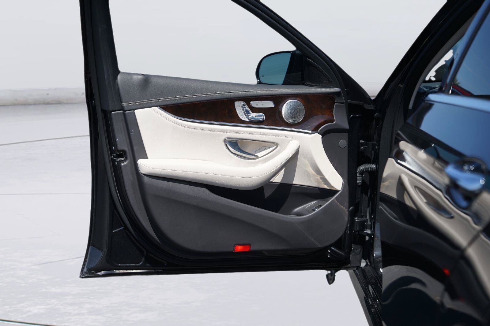 Used 2021 Mercedes-Benz E 350 Sedan image 31