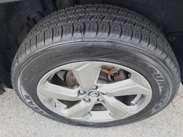 Used 2019 Toyota RAV4 Limited AWD/4WD image 12